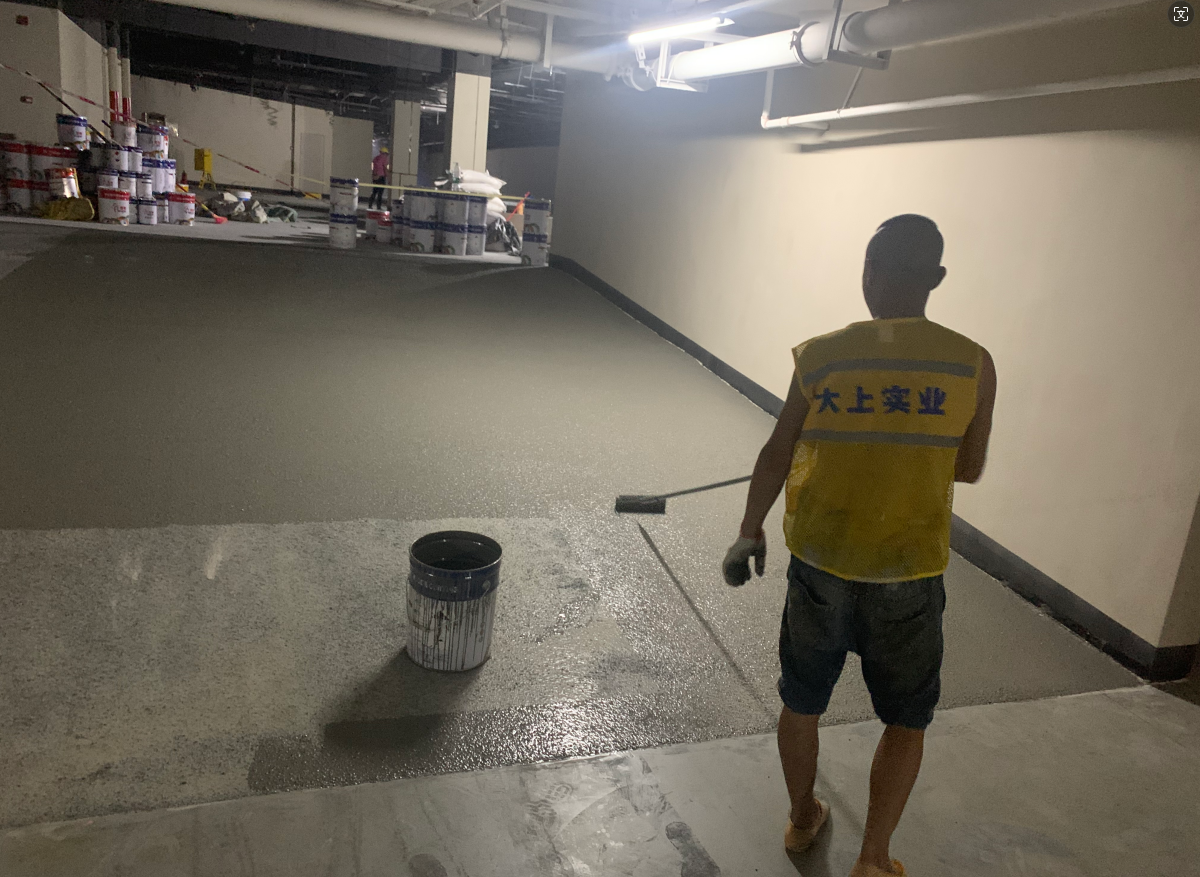 頤彎府地坪、劃線、交通設(shè)施安裝工程